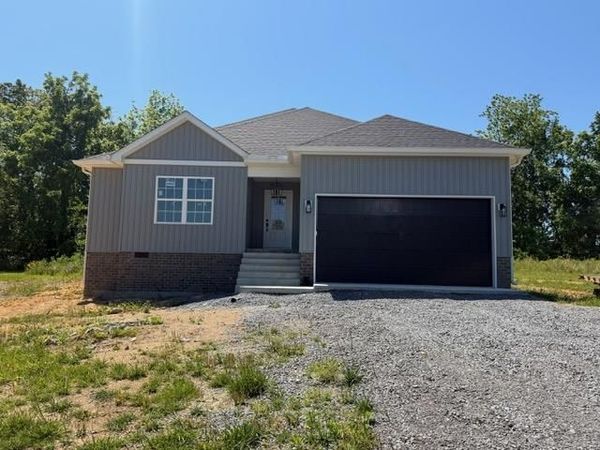 383 Dry Creek Road , Scottsville, KY 42164