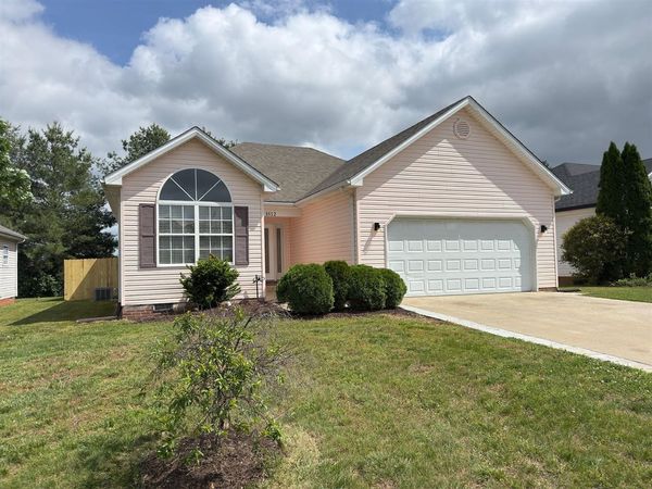 3512 Cave Springs Avenue , Bowling Green, KY 42104