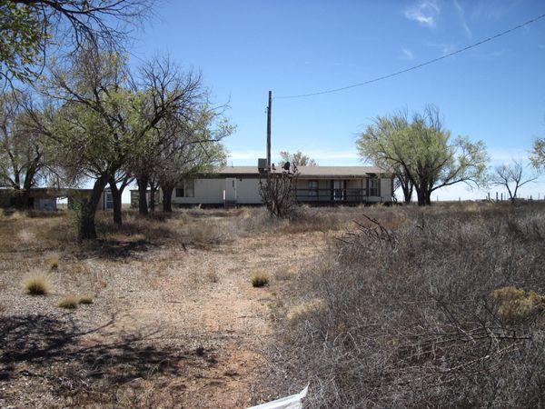 19 E Placitas Road , Moriarty, NM 87035
