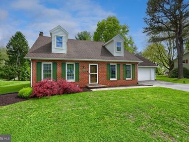 1955 BRIAN LANE, YORK, PA 17404