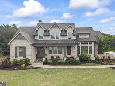 4726 Crestview Way, Flowery Branch, GA 30542