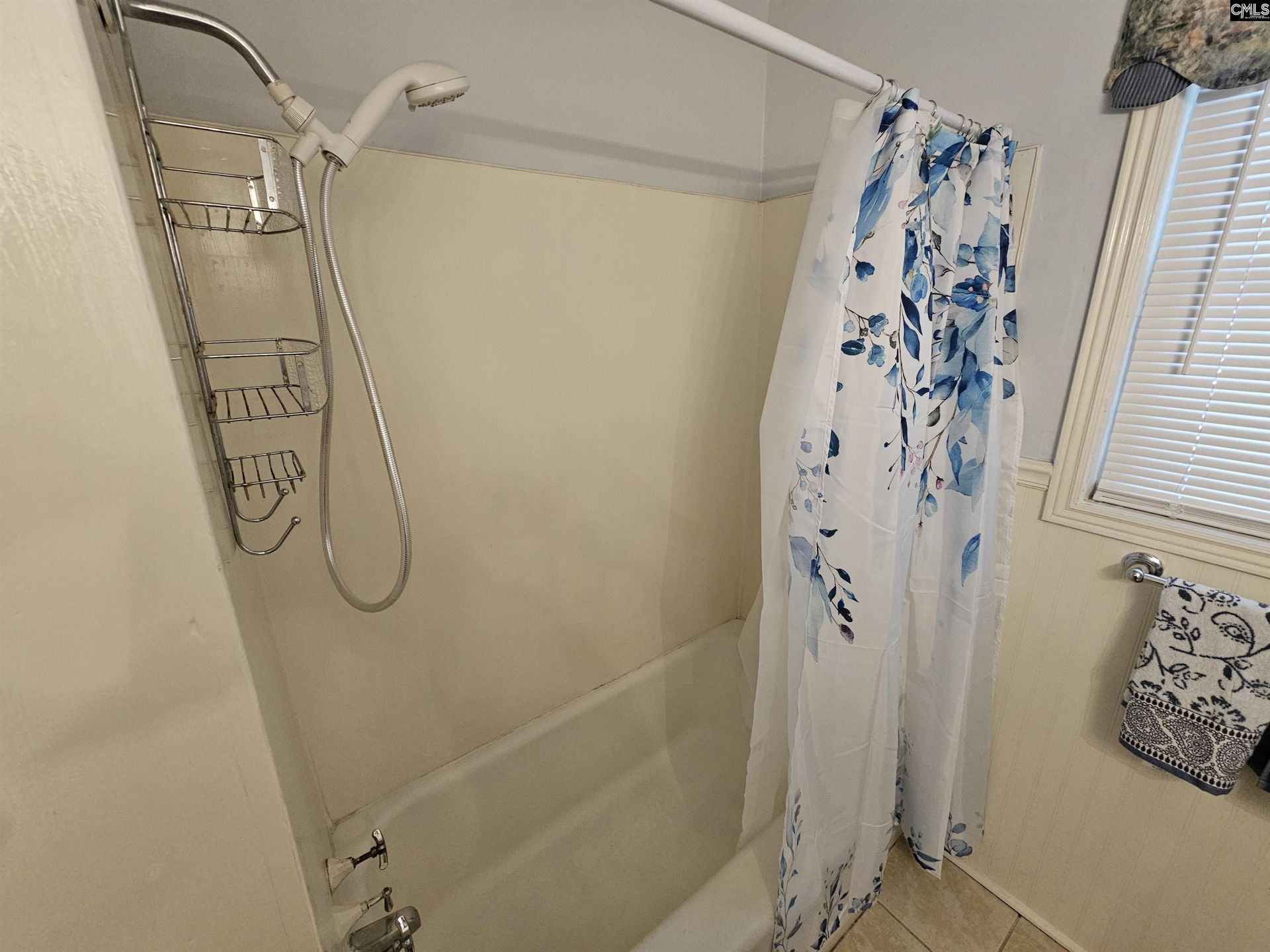 1310 C Avenue  Photo 17