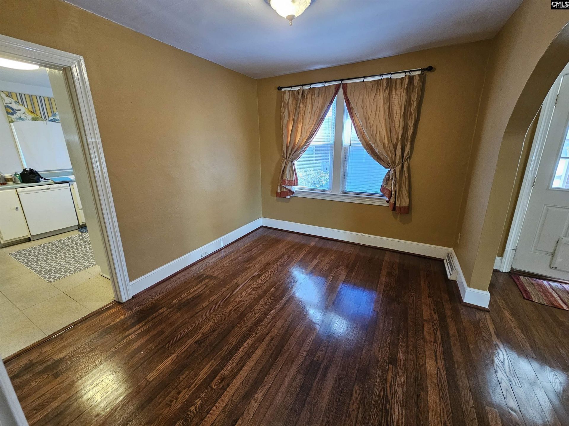1310 C Avenue  Photo 7