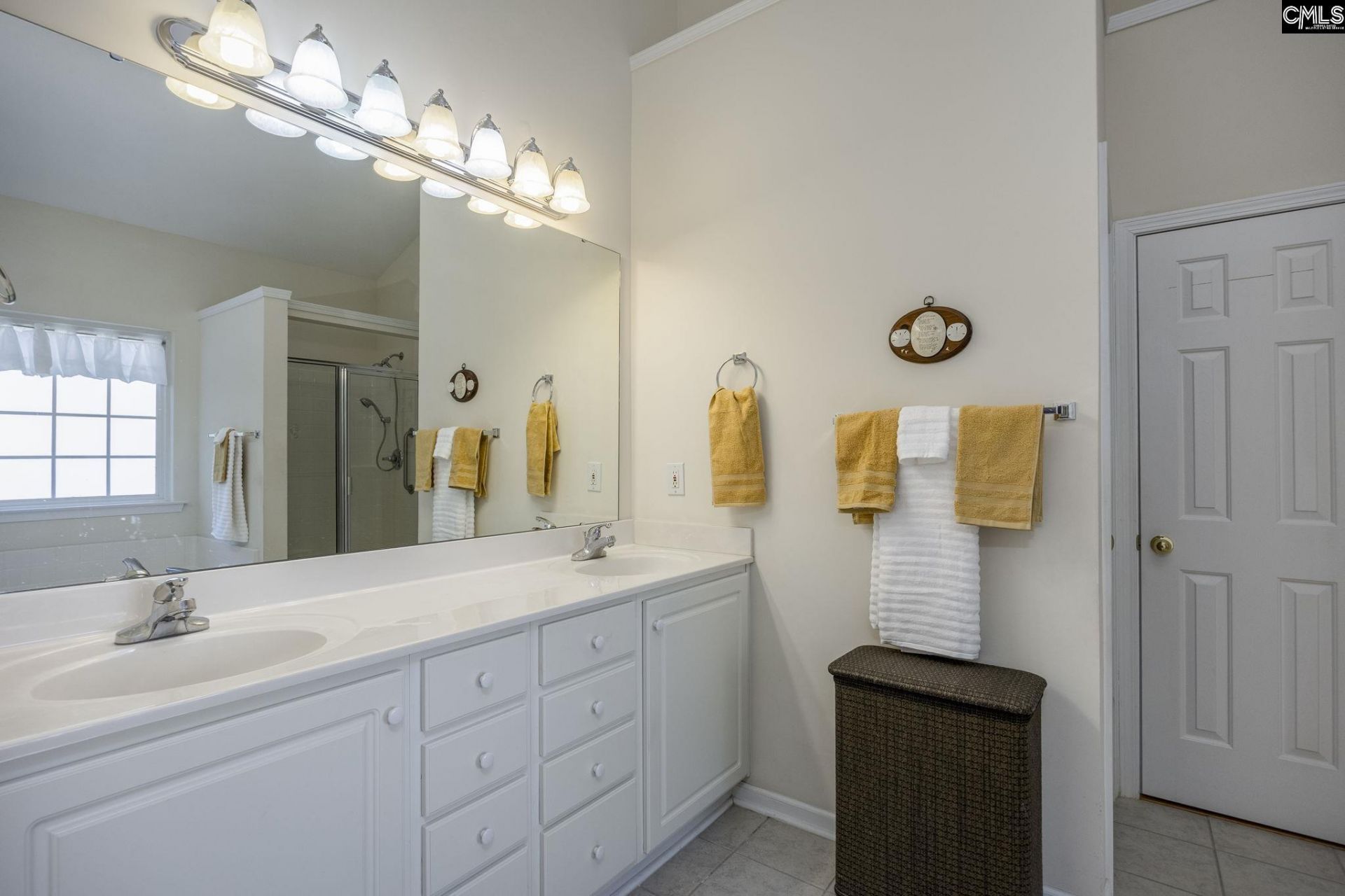124 Cobblers Glen Court Photo 29