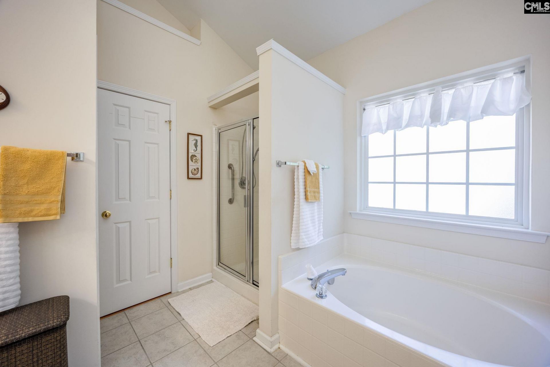 124 Cobblers Glen Court Photo 31