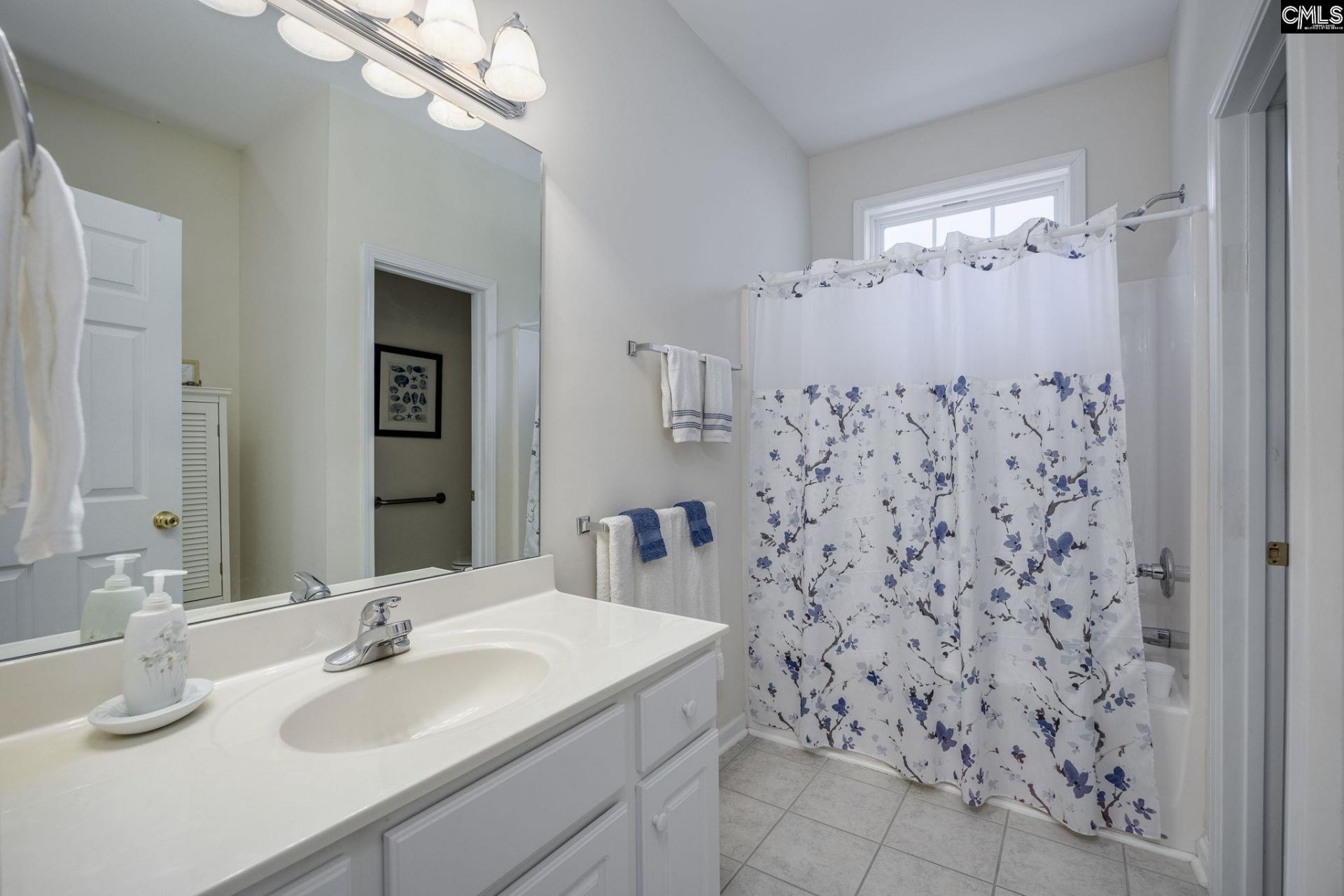 124 Cobblers Glen Court Photo 42