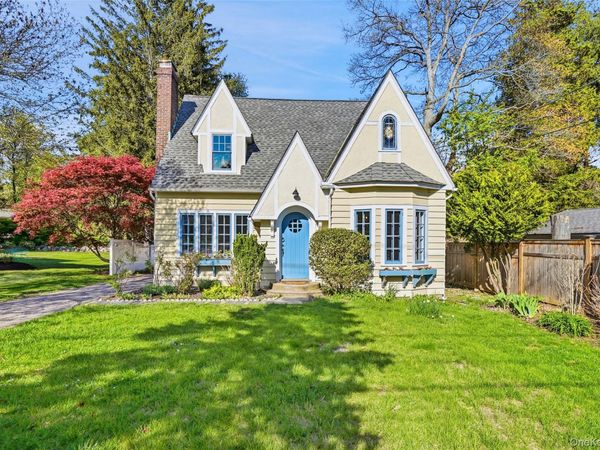 82 Crescent Terrace, Bedford Hills, NY 10507