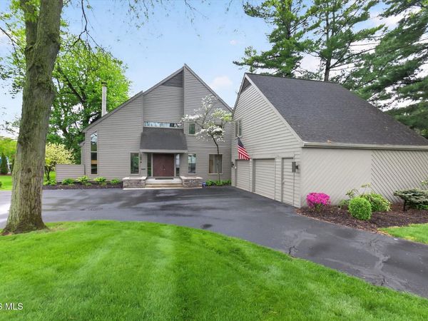 4341 Indian Road, Ottawa Hills, OH 43615