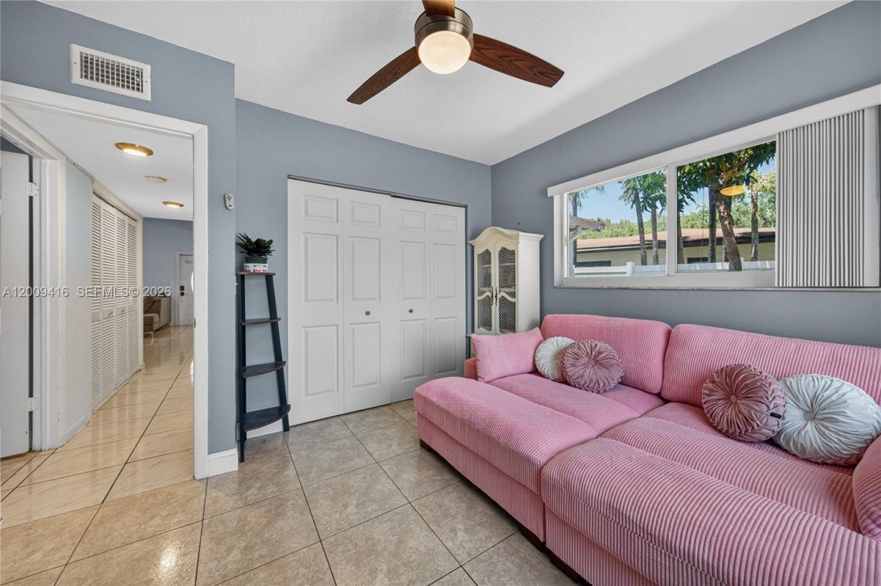 211 S 57th Way, Hollywood, FL 33023 Photo