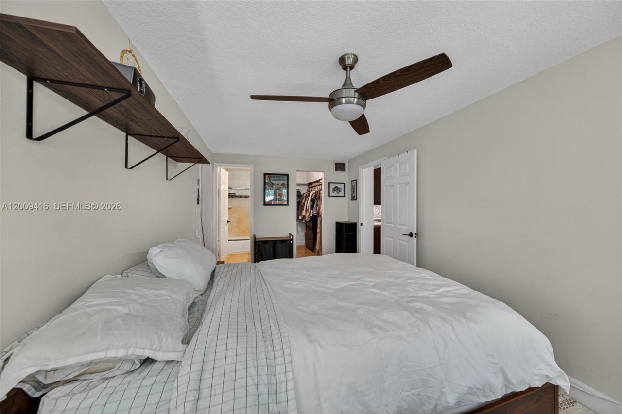211 S 57th Way, Hollywood, FL 33023 Photo