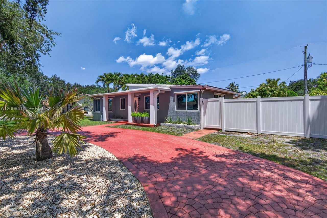 211 S 57th Way, Hollywood, FL 33023 Photo