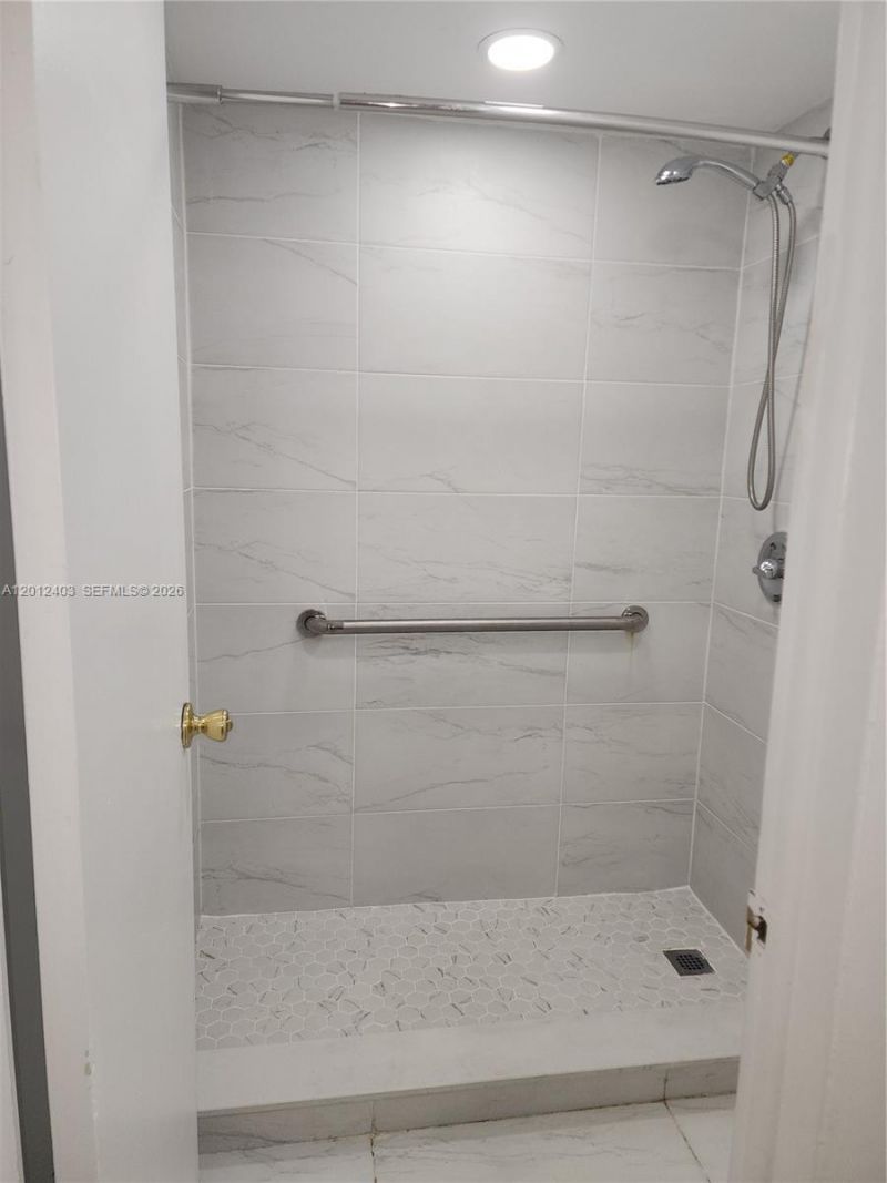 8990 SW 24th St , Unit 19, Miami, FL 33165 Photo