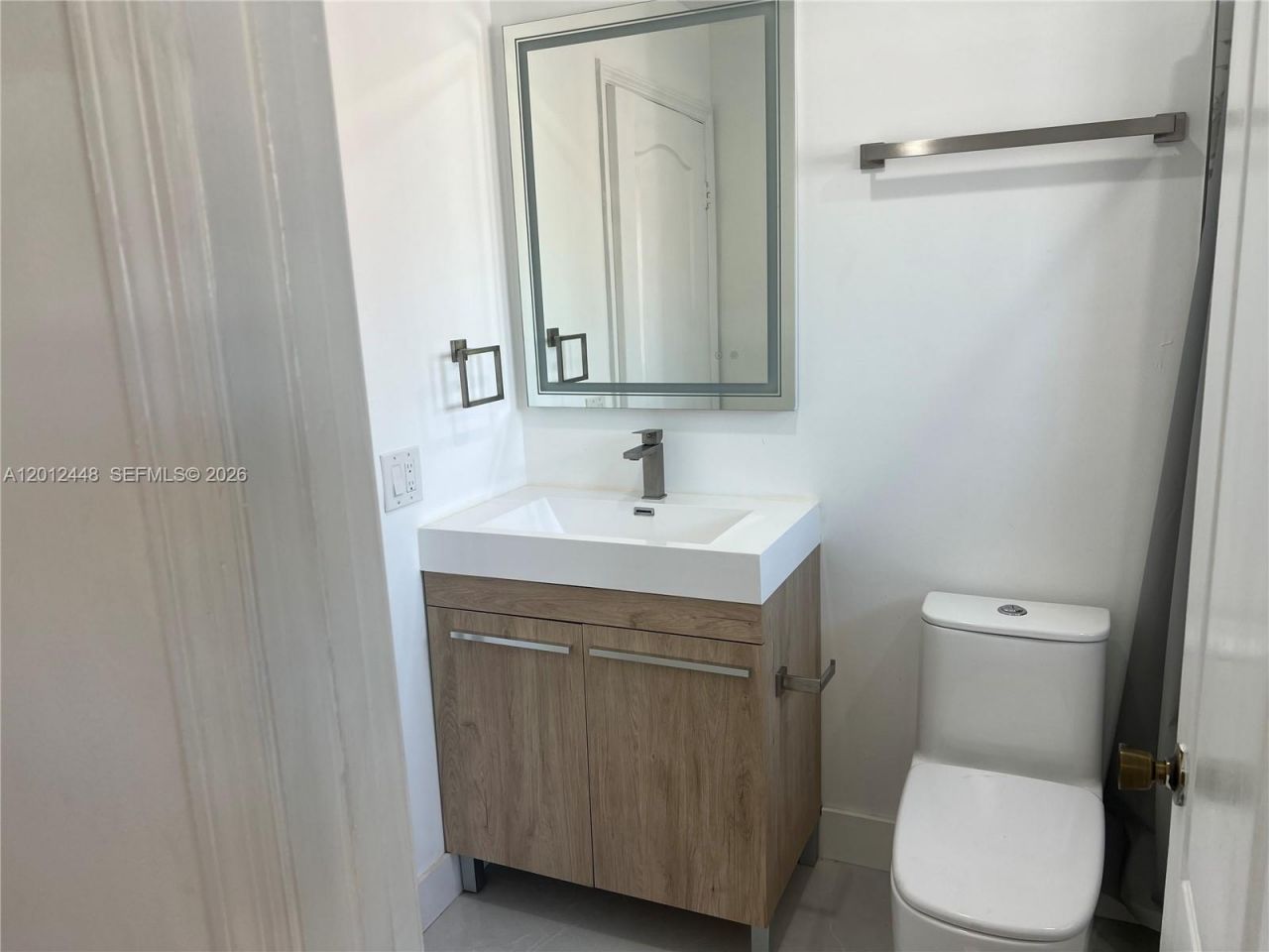2425 W 76th St , Unit 207, Hialeah, FL 33016 Photo