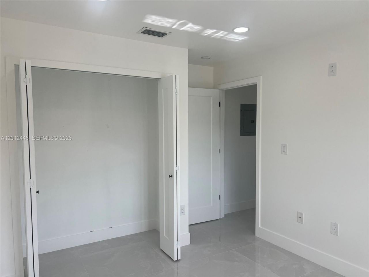 2425 W 76th St, Unit 207, Hialeah, FL 33016 Photo
