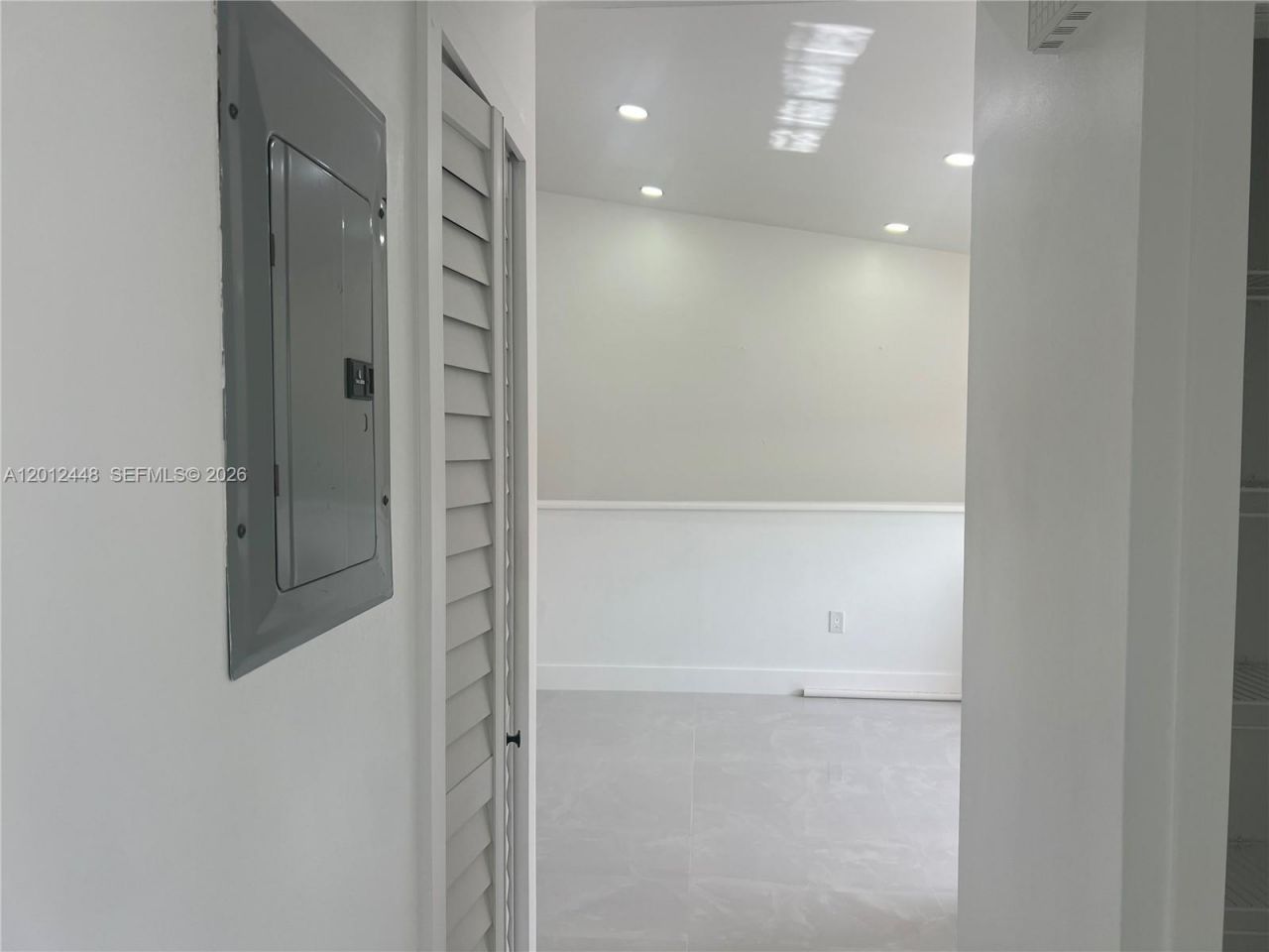 2425 W 76th St, Unit 207, Hialeah, FL 33016 Photo