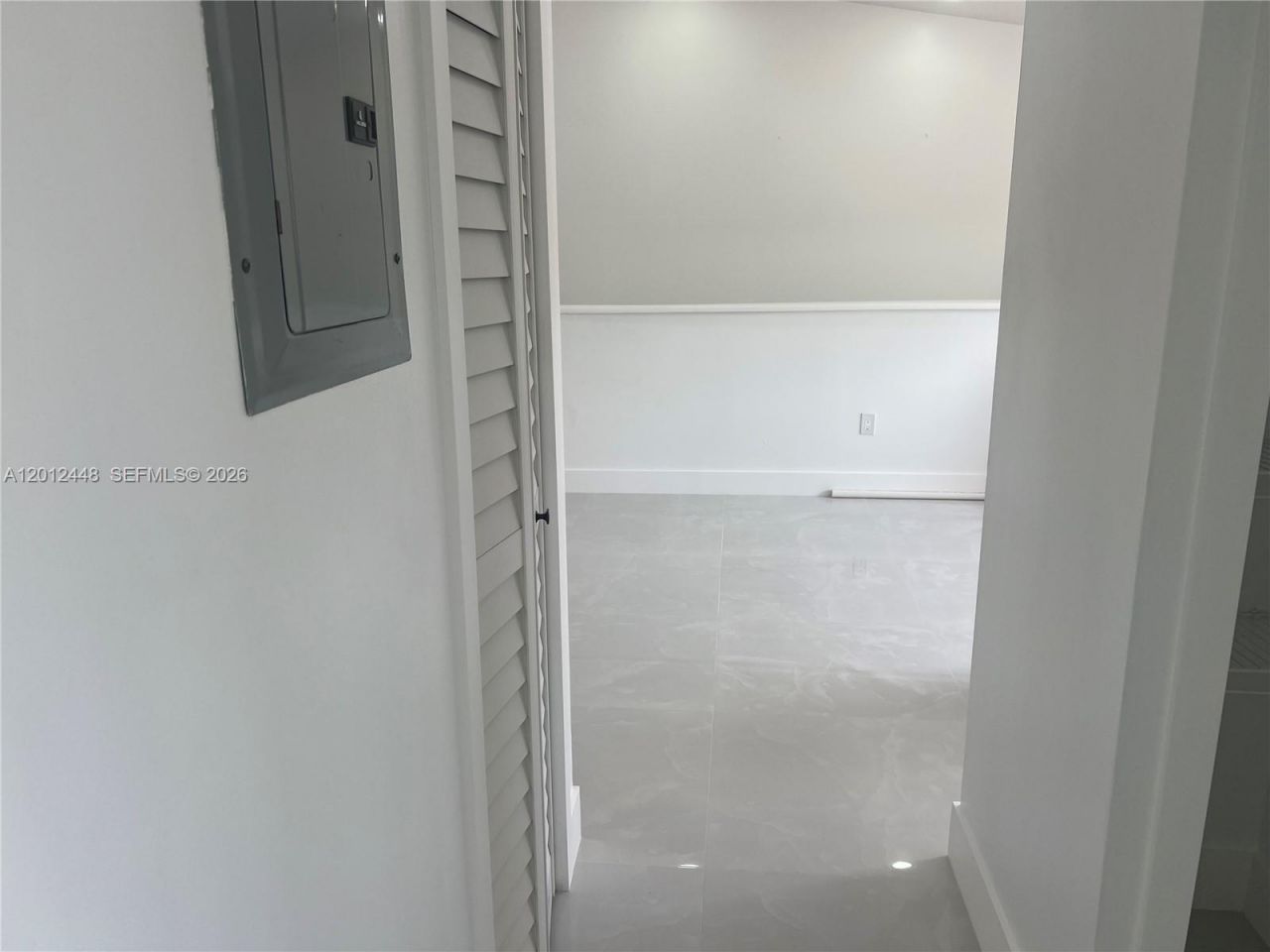 2425 W 76th St, Unit 207, Hialeah, FL 33016 Photo