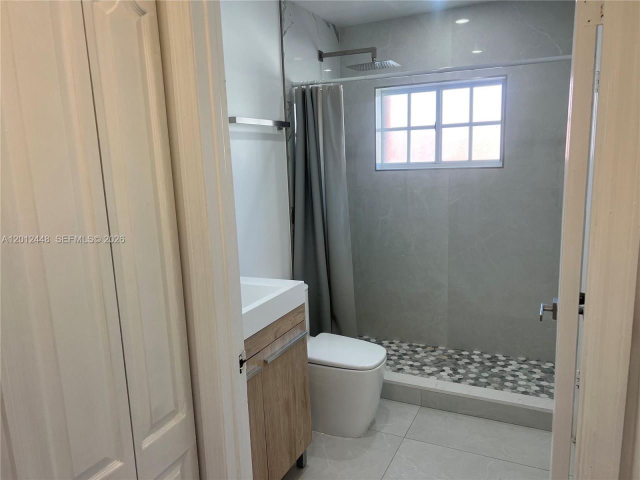 2425 W 76th St , Unit 207, Hialeah, FL 33016 Photo