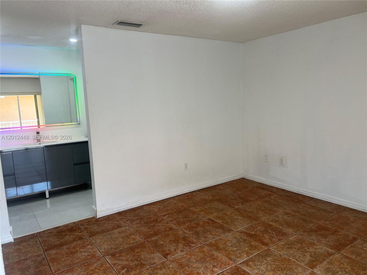 2425 W 76th St , Unit 207, Hialeah, FL 33016 Photo