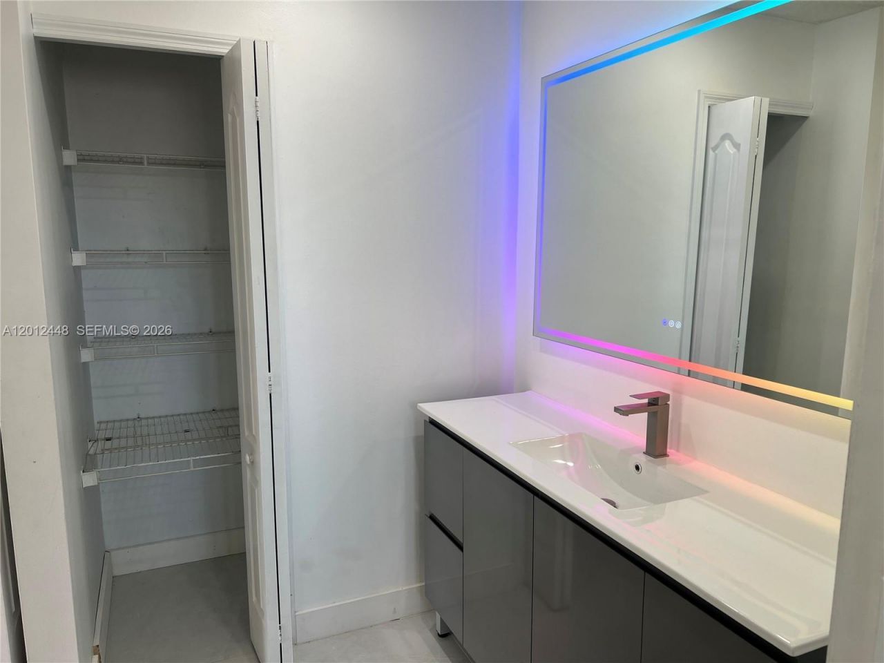2425 W 76th St , Unit 207, Hialeah, FL 33016 Photo