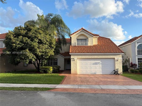 2638 Oak Park Cir , Davie, FL 33328