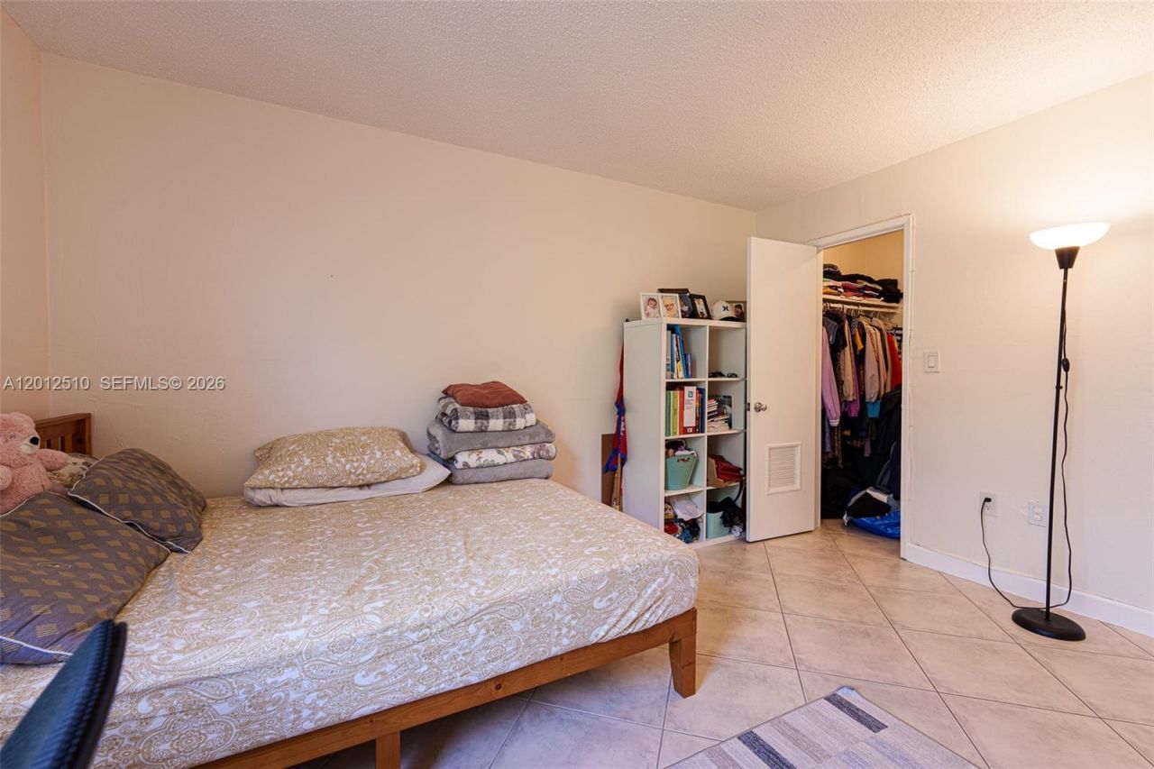 8870 Fontainebleau Blvd , Unit 312, Miami, FL 33172 Photo