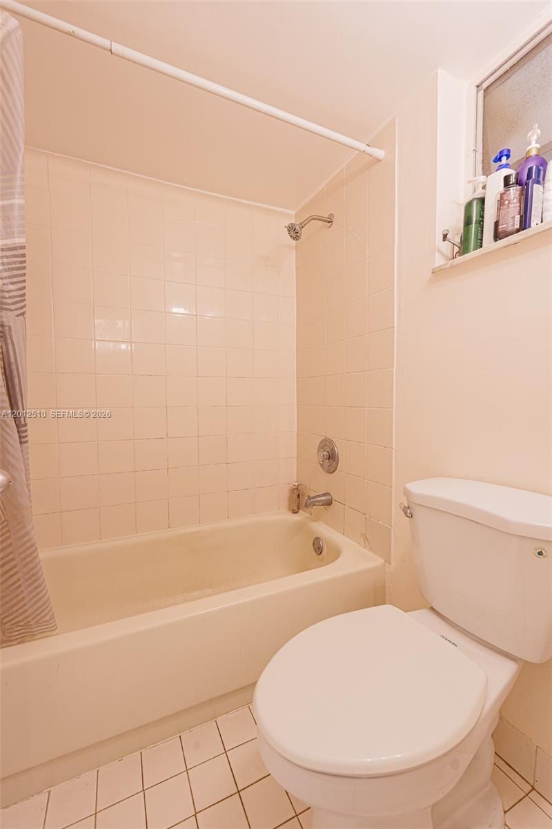 8870 Fontainebleau Blvd , Unit 312, Miami, FL 33172 Photo
