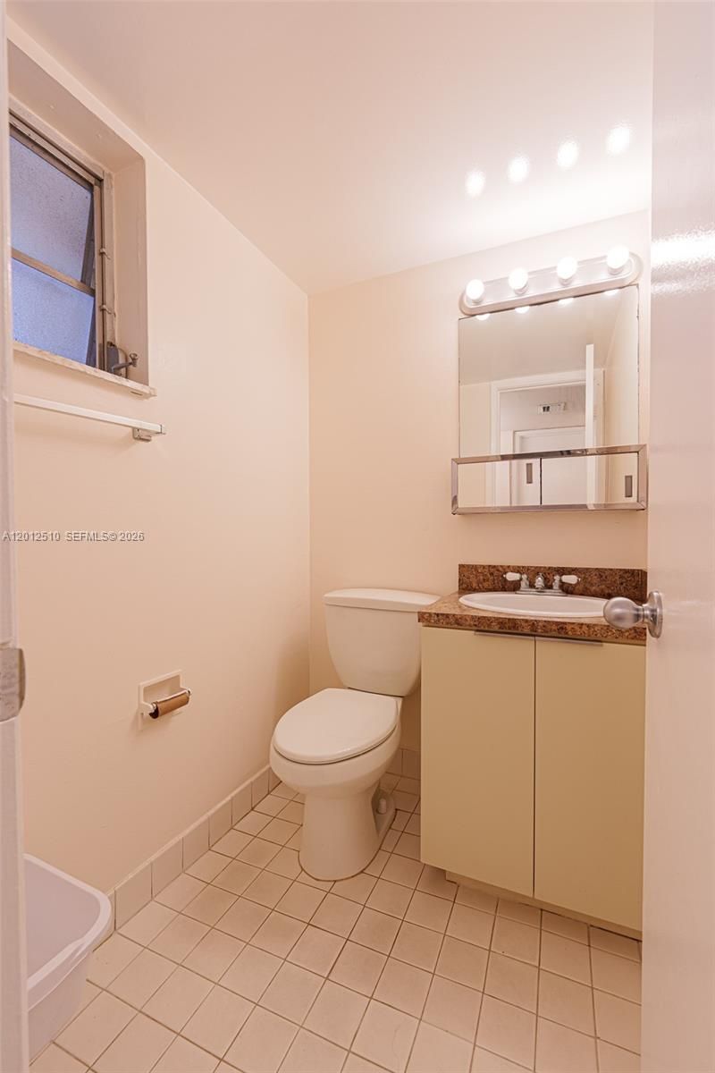 8870 Fontainebleau Blvd , Unit 312, Miami, FL 33172 Photo