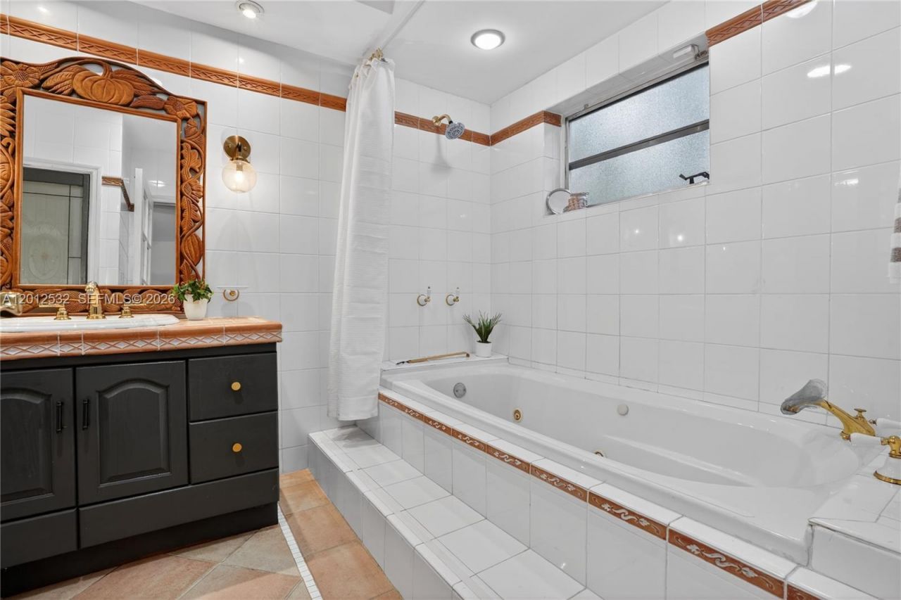 Studio San Miguel , Unit Rear, Coral Gables, FL 33134 Photo