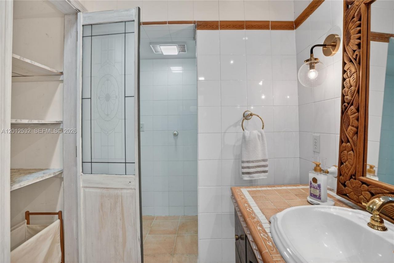 Studio San Miguel , Unit Rear, Coral Gables, FL 33134 Photo