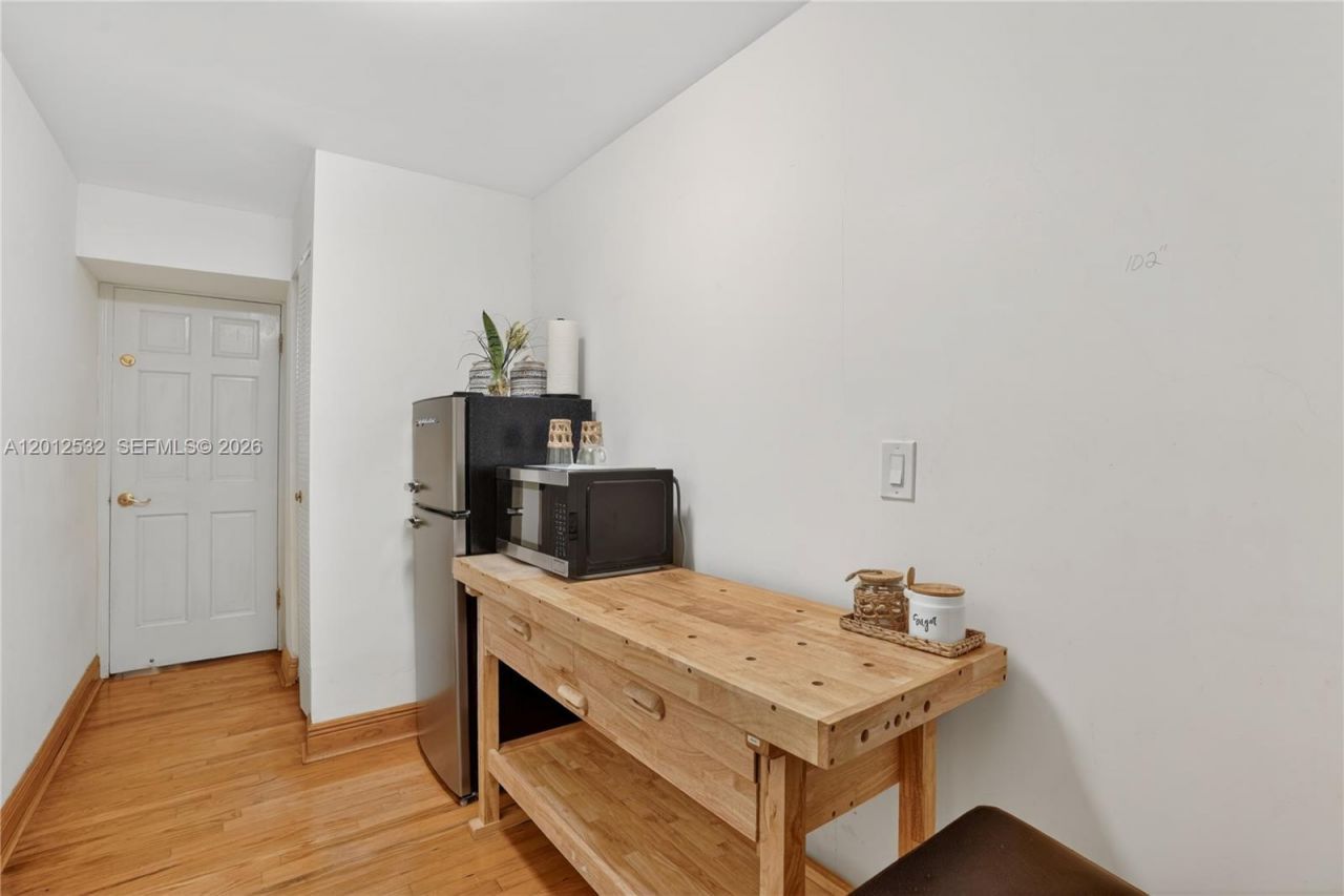 Studio San Miguel , Unit Rear, Coral Gables, FL 33134 Photo