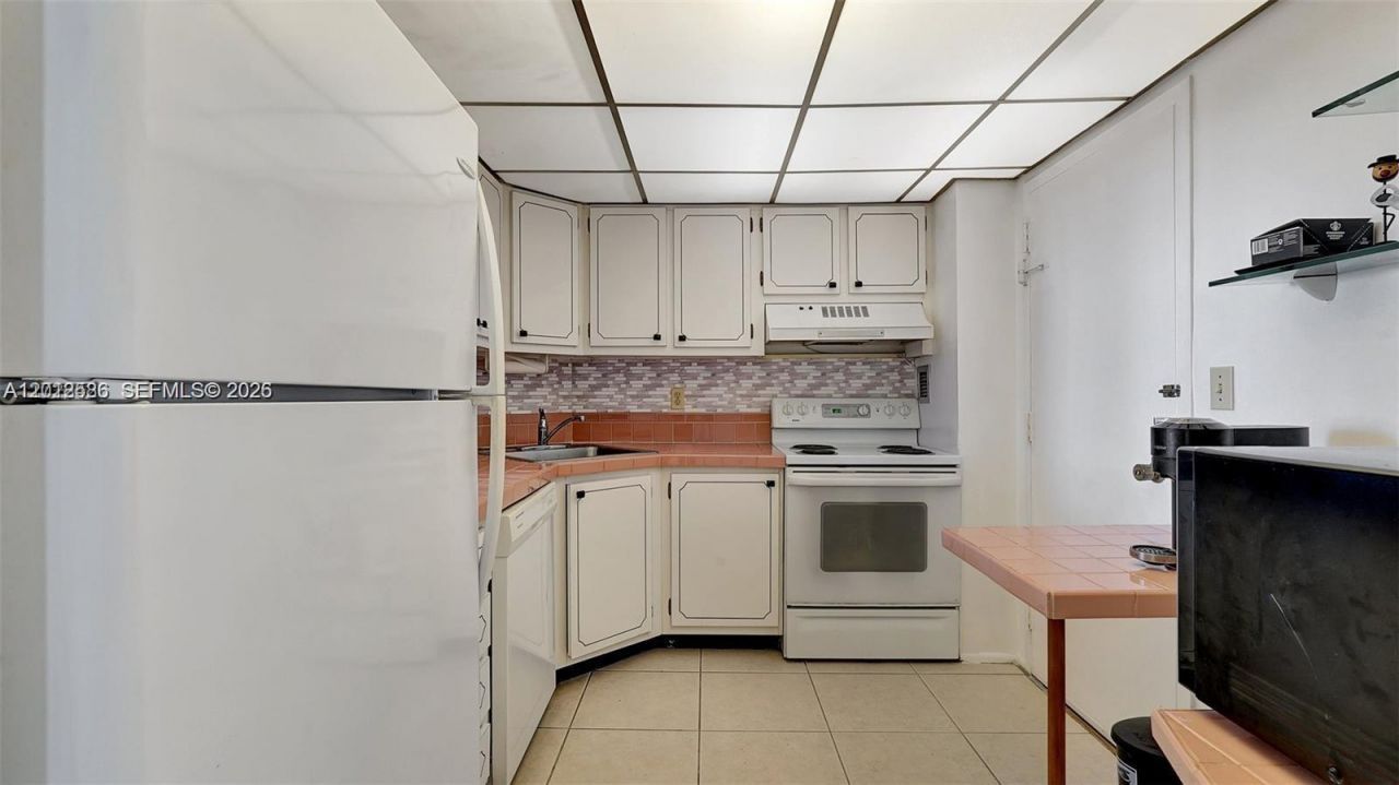 3015 N Ocean Blvd , Unit 3J, Fort Lauderdale, FL 33308 Photo
