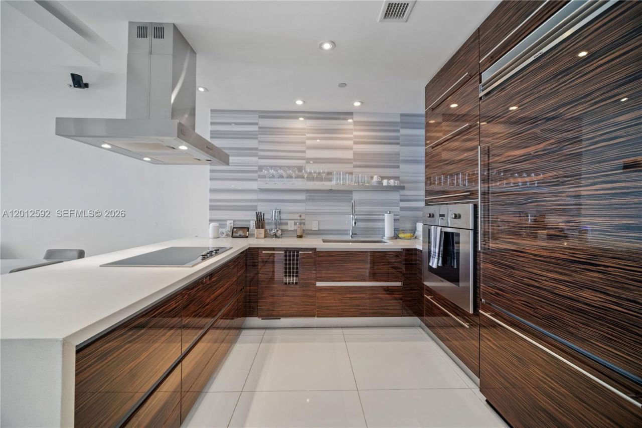 1100 Biscayne Blvd, Unit 5802, Miami, FL 33132 Photo