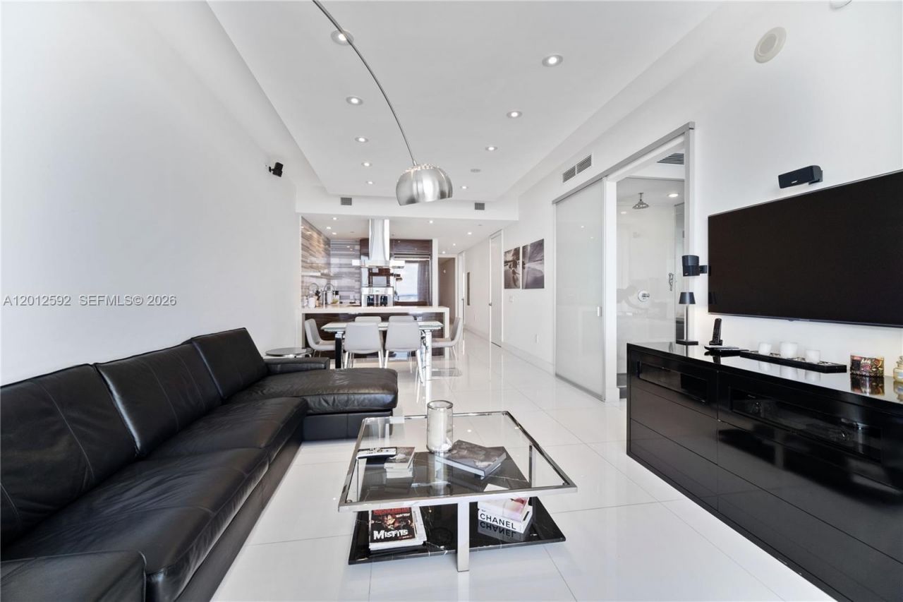 1100 Biscayne Blvd, Unit 5802, Miami, FL 33132 Photo