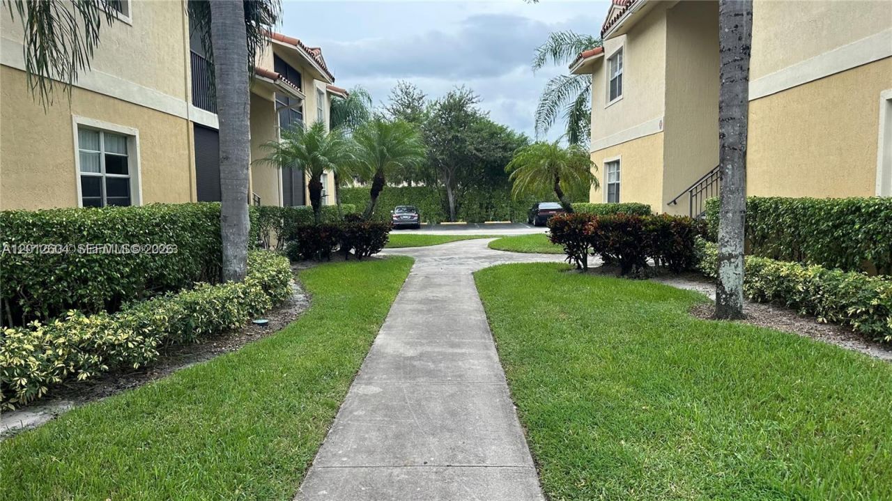 1243 SW 46th Ave, Unit 1111, Pompano Beach, FL 33069 Photo