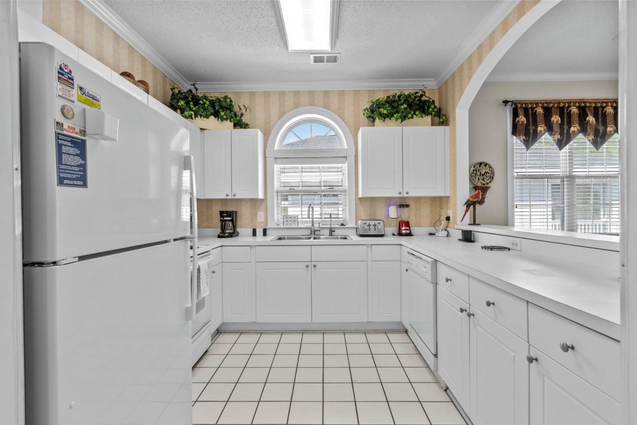 5751 Oyster Catcher Dr. Photo 12
