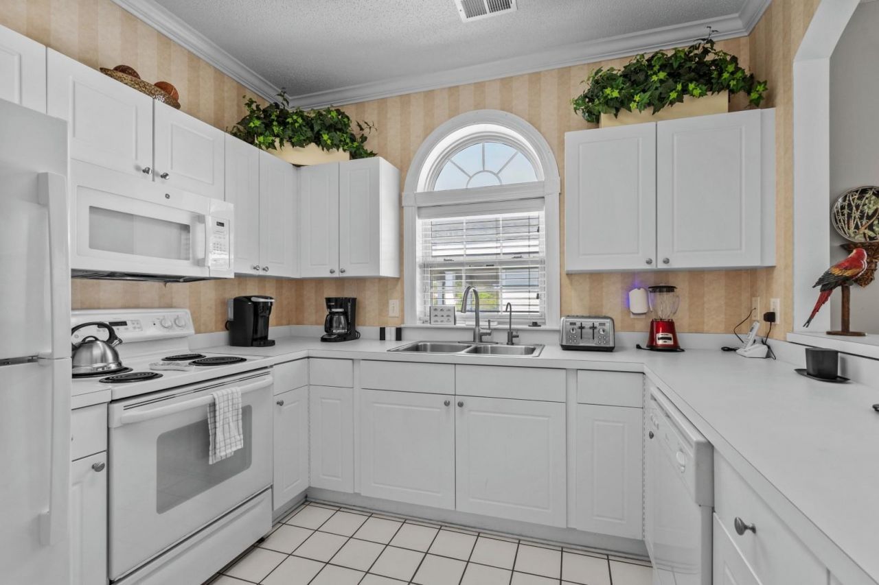 5751 Oyster Catcher Dr. Photo 14