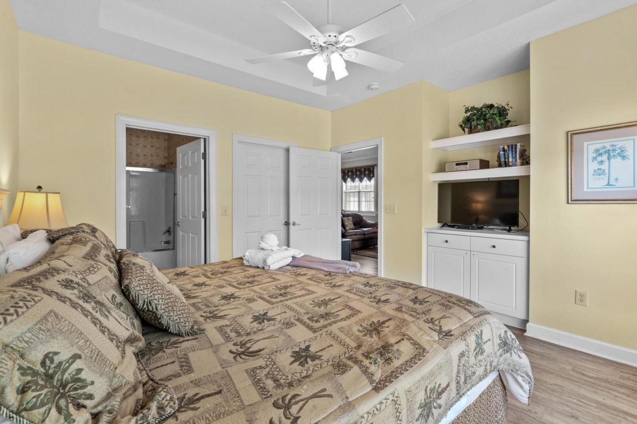 5751 Oyster Catcher Dr. Photo 23