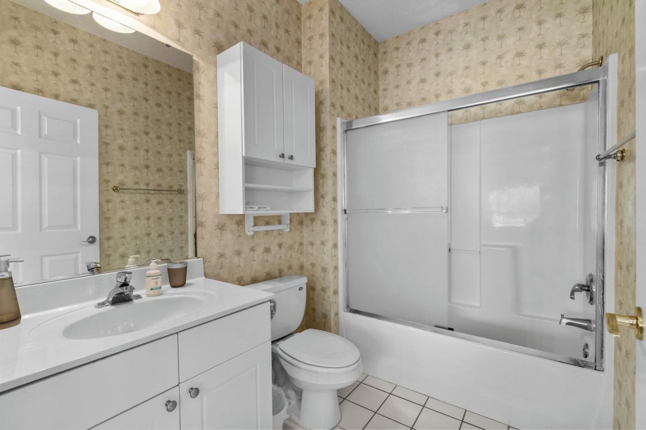5751 Oyster Catcher Dr. Photo 24