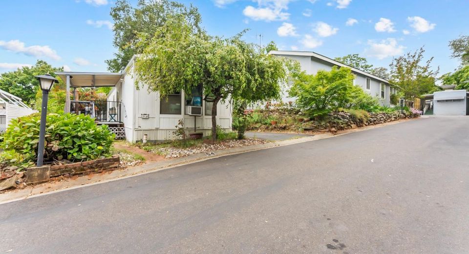 1605 Grass Valley Hwy #54, Auburn, CA 95603 Photo