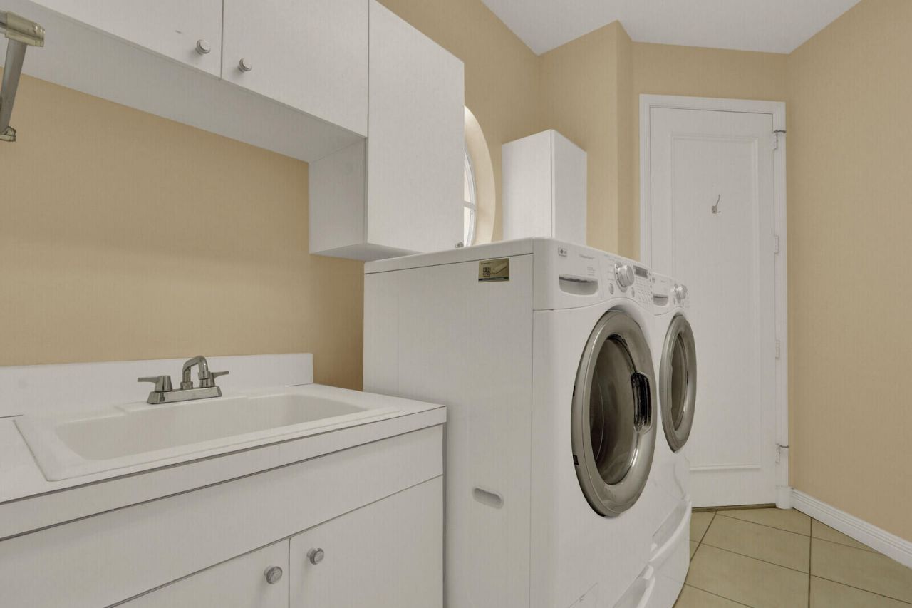 3506 SE Charing Cross Lane, Port Saint Lucie, FL 34952 Photo