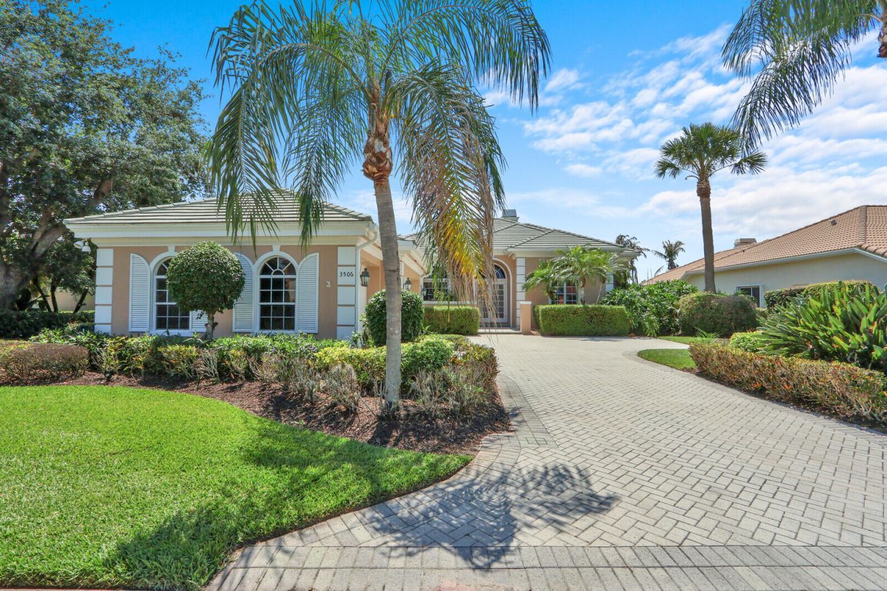 3506 SE Charing Cross Lane, Port Saint Lucie, FL 34952 Photo
