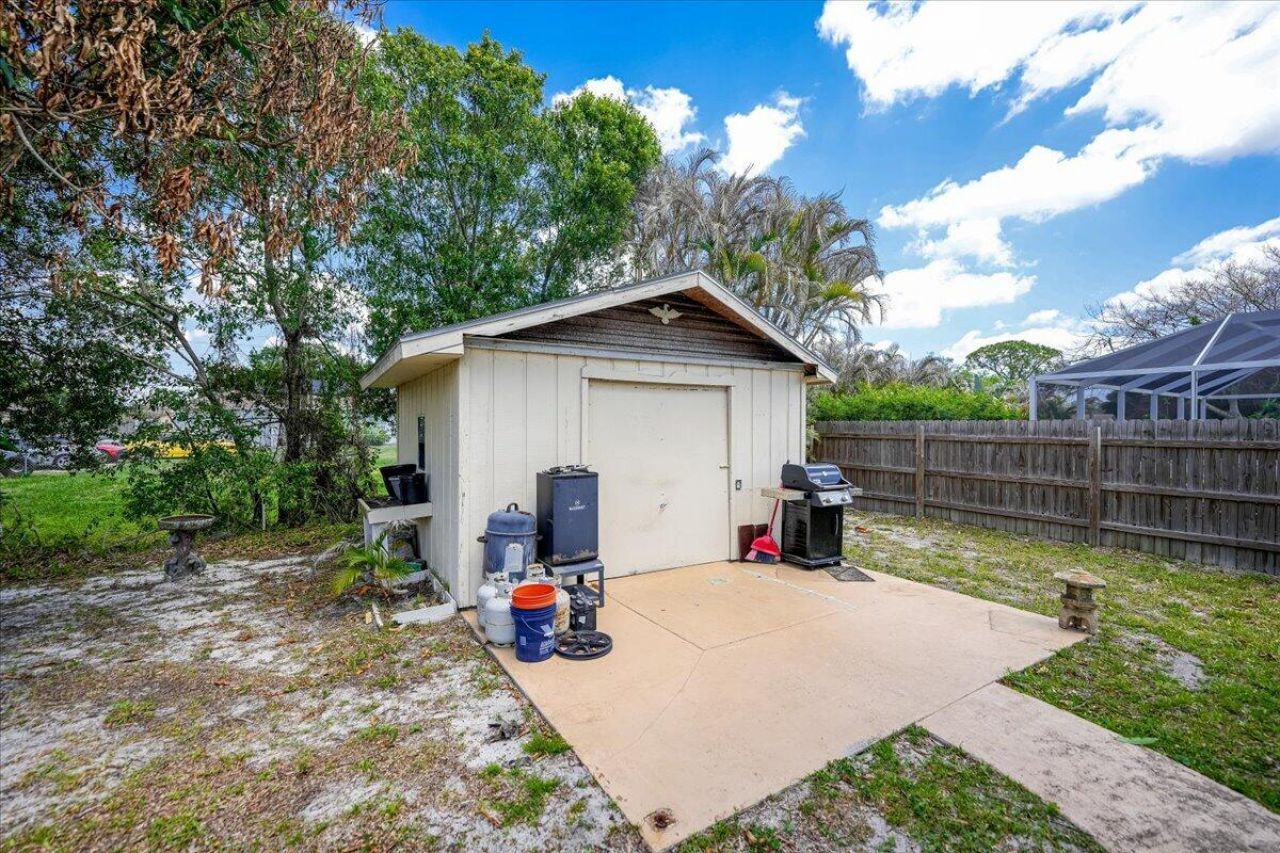 667 SE Faith Terrace, Port Saint Lucie, FL 34983 Photo