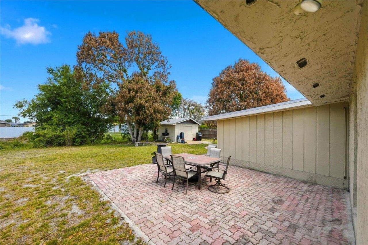 667 SE Faith Terrace, Port Saint Lucie, FL 34983 Photo