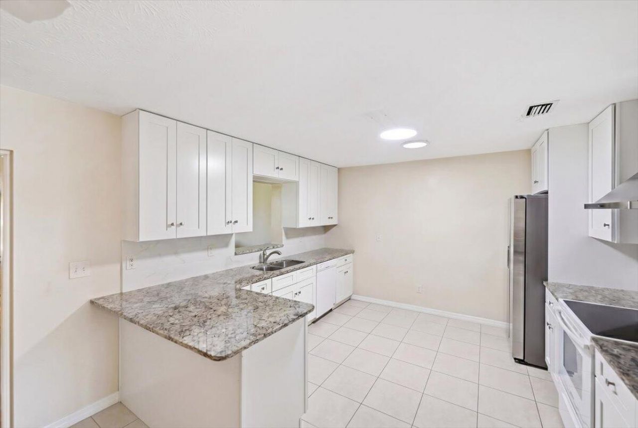 667 SE Faith Terrace, Port Saint Lucie, FL 34983 Photo