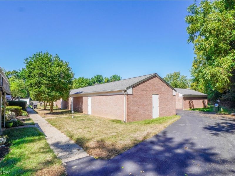 1653 Greenway Road SE, Unit 202, North Canton, OH 44709 Photo 27