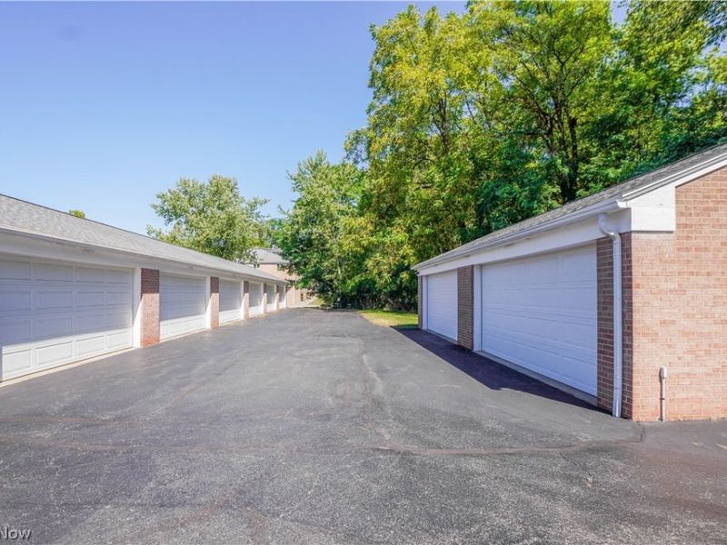 1653 Greenway Road SE, Unit 202, North Canton, OH 44709 Photo 29