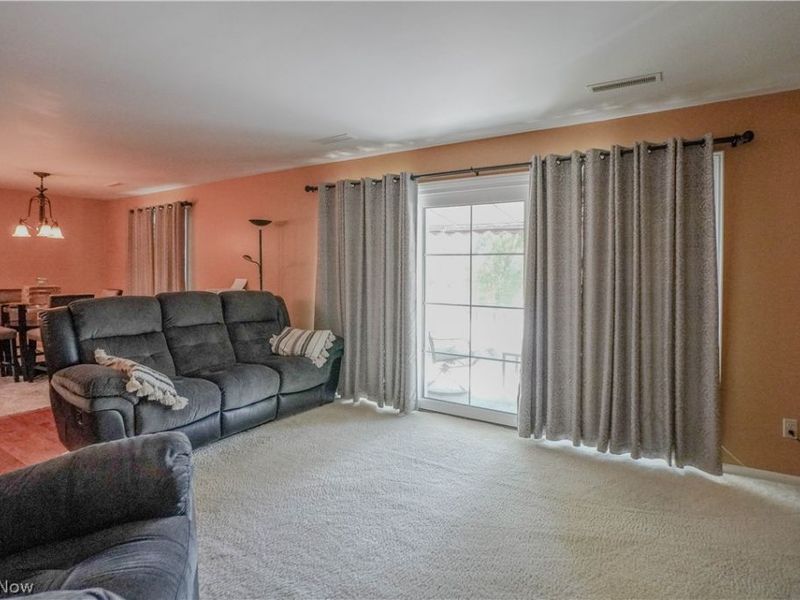 1653 Greenway Road SE, Unit 202, North Canton, OH 44709 Photo 8