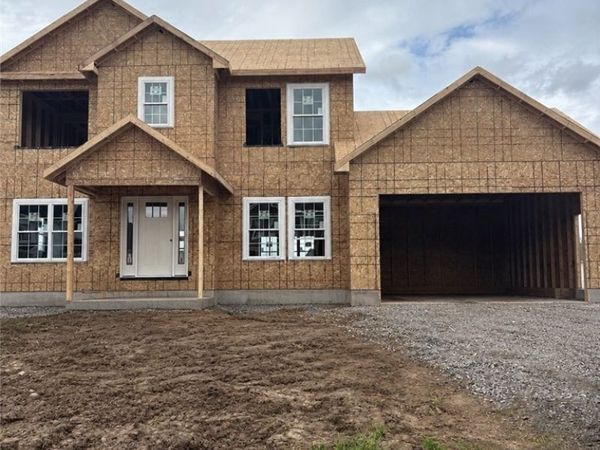 8034 FOREST RIDGE Lane, Baldwinsville, NY 13027