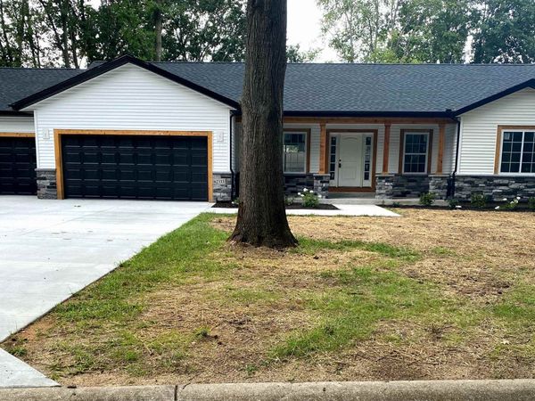 62333 Barron Court, South Bend, IN 46614