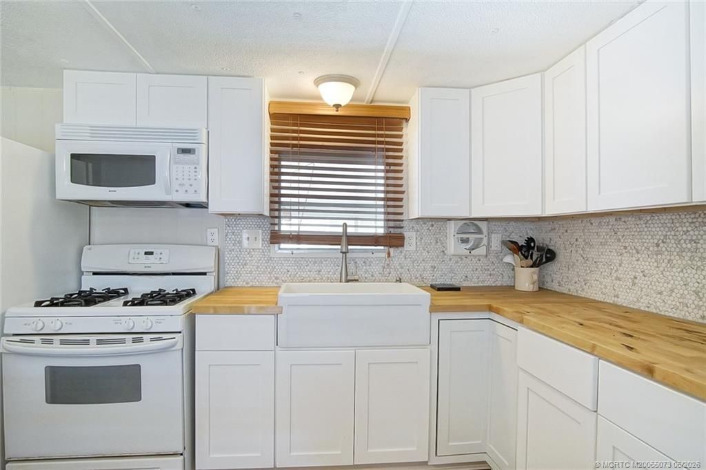 4736 NE Blue Heron Lane, Jensen Beach, FL 34957 Photo